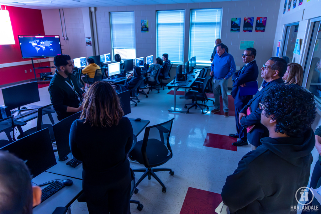 Harlandale_ISD_CTE_Tour