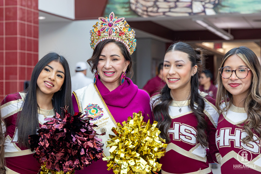 260130 Rey Feo Visits-4