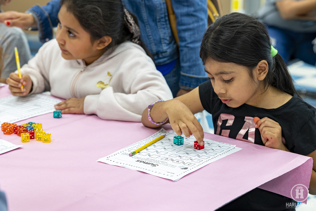 260312 Bellaire Math Night-7