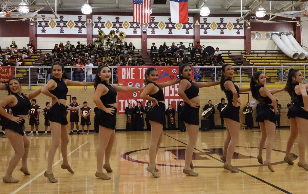 Pep Rally-Marvel vs DC