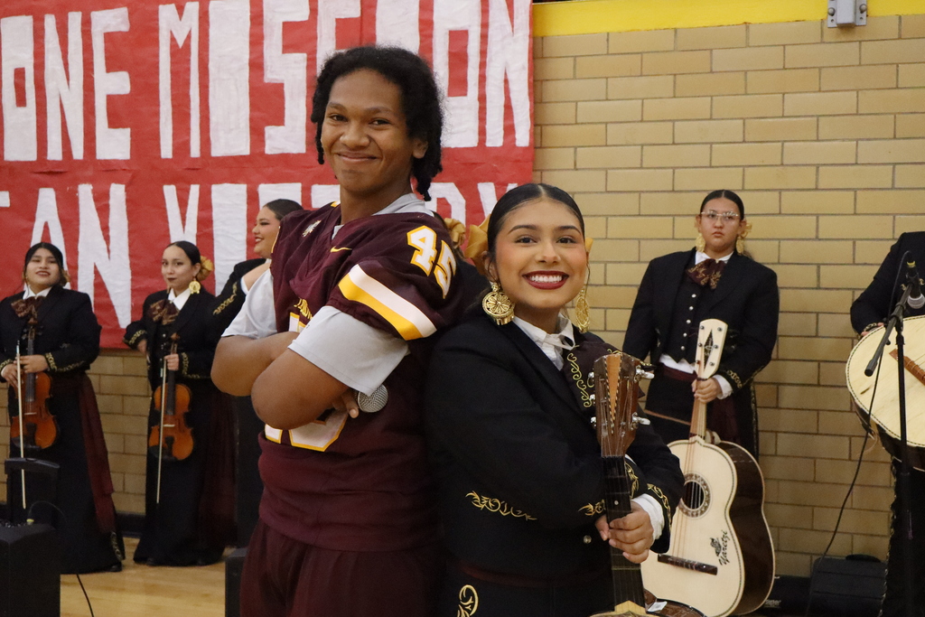 Pep Rally-Marvel vs DC