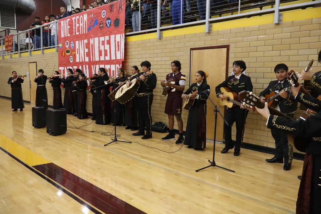 Pep Rally-Marvel vs DC