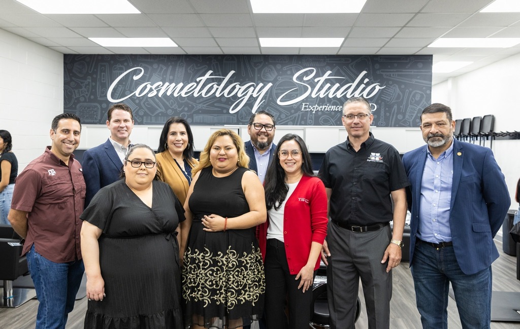 Cosmetology Ribbon Cutting Event 6