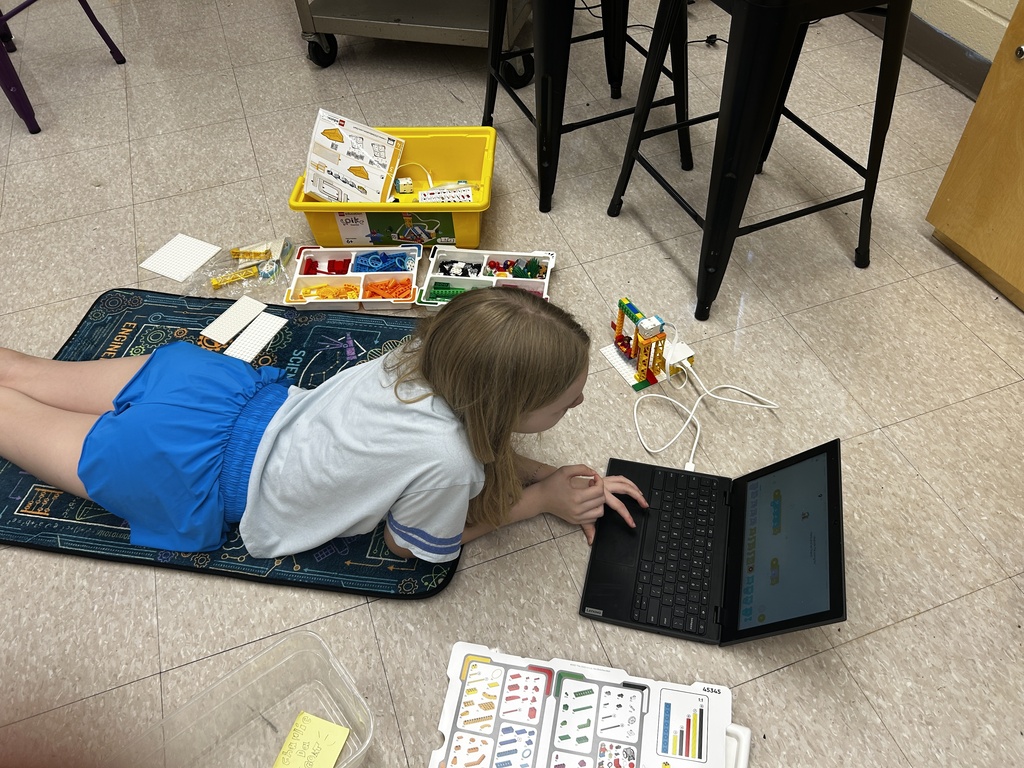 Lego Camp