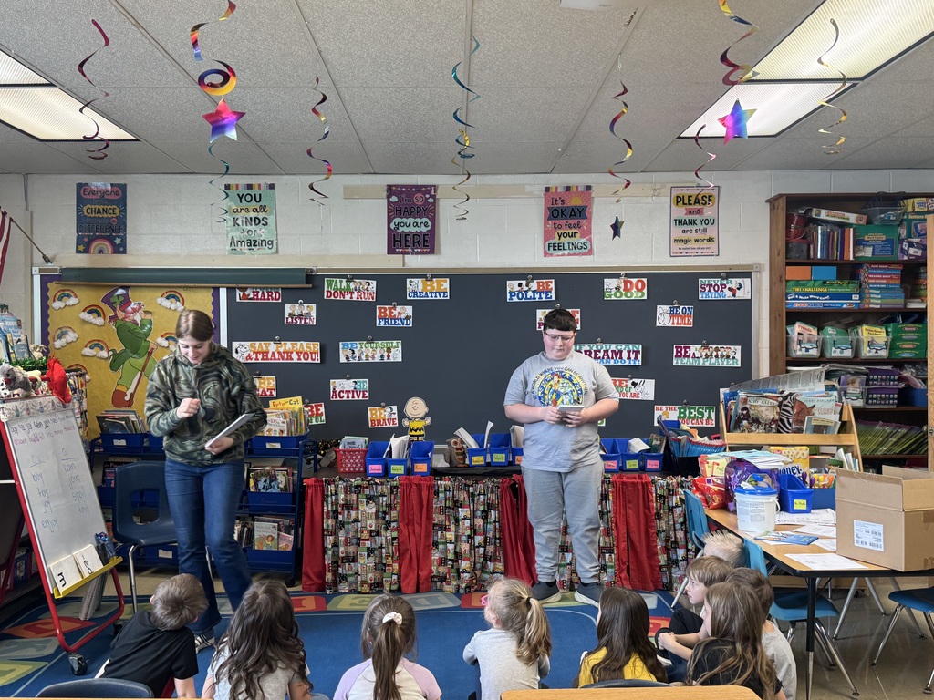 Group of 4H students helping to share Ag-Literature in Harmony Elementary