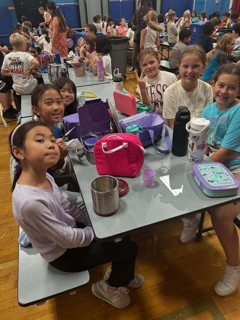 Students sitting at a lunch table