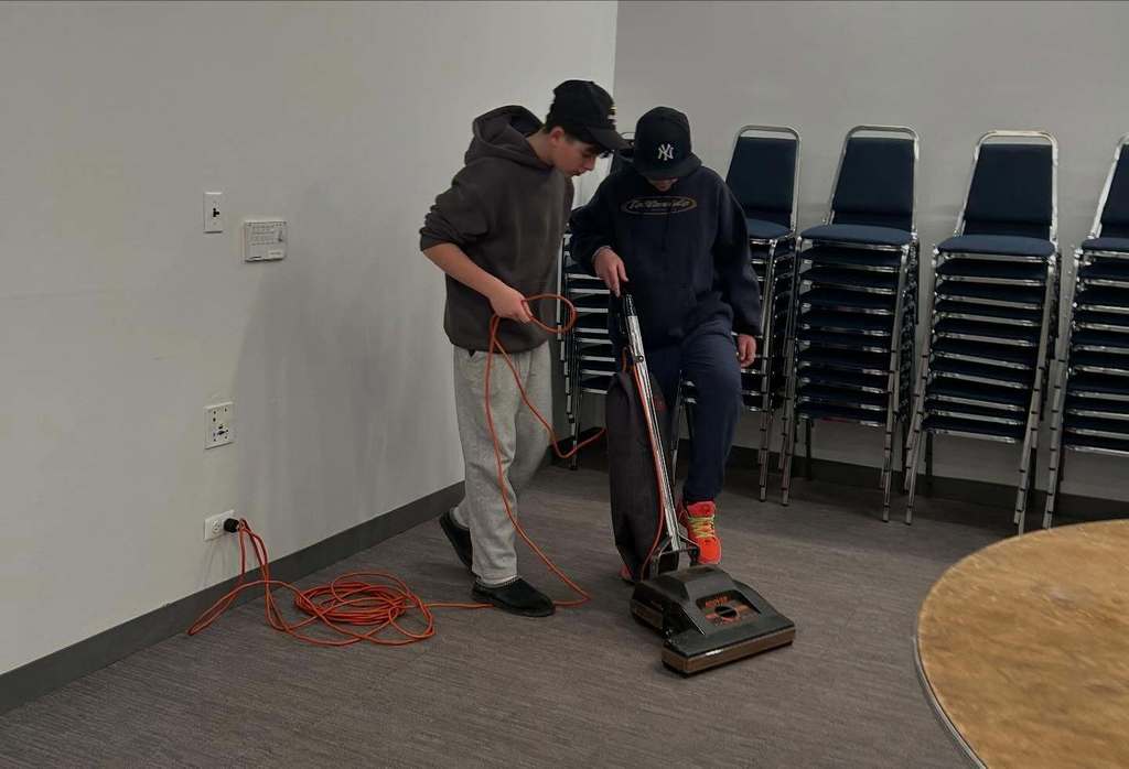 8th Graders Visit the Soup Kitchen at Hebrew Union College as a part of HP Project Pride