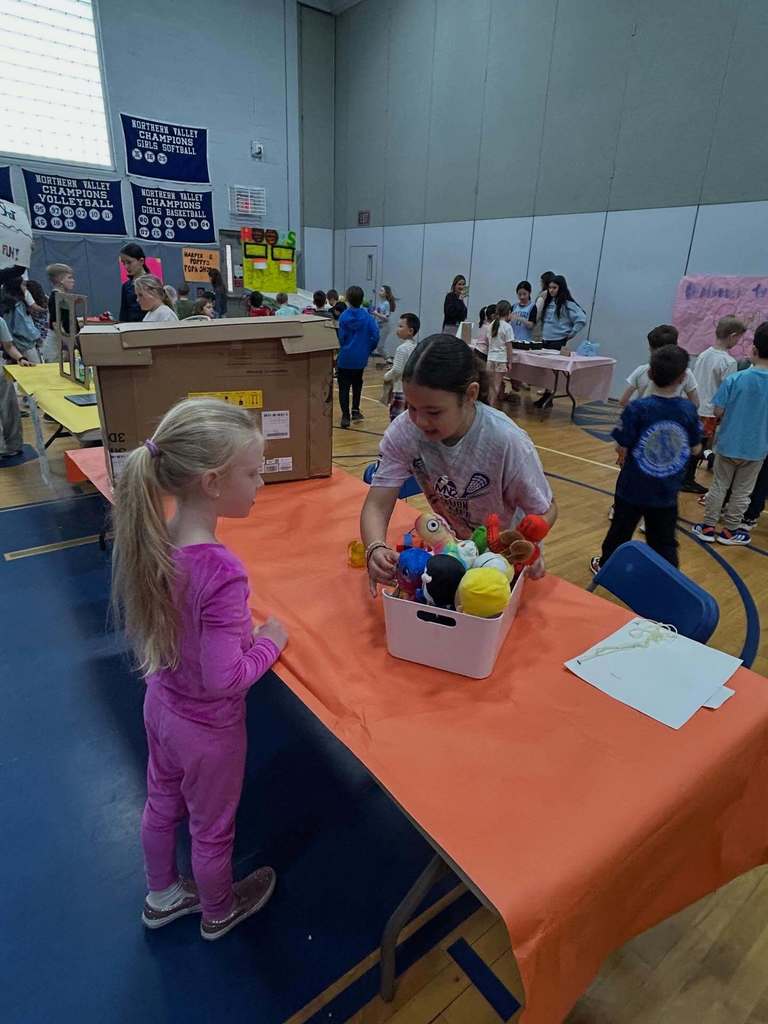 Students enjoy the 5th grade Cardboard Carnival.