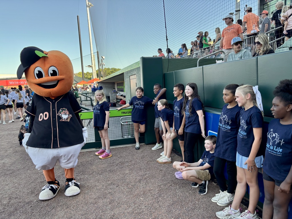 Students meeting Fuzzy