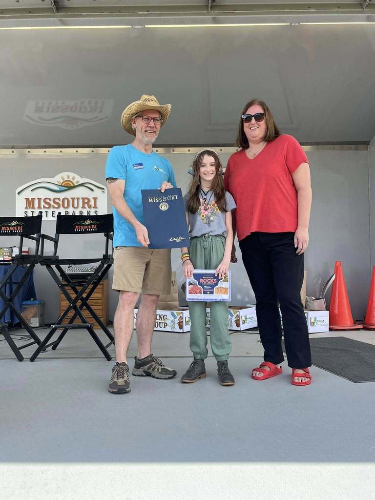 5th grade student won MO Earth Day slogan contest