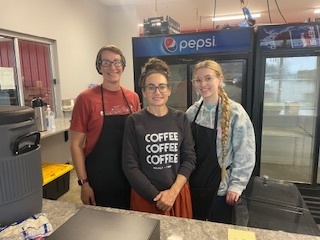 The staff from Walnut & Twine who served treats at Turkey Trot 2025