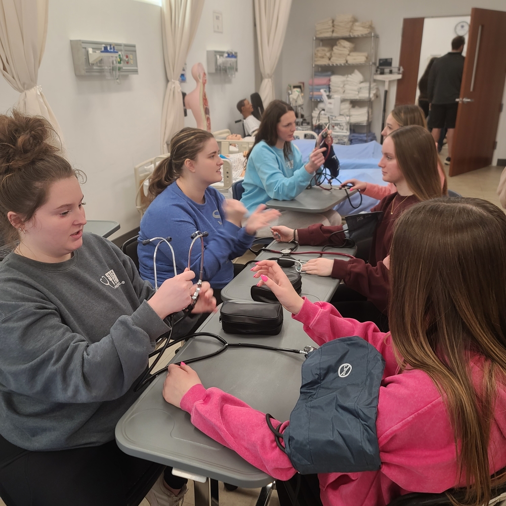 Mrs. Chott took our 8th grade students to State Technical College of Missouri to explore careers in Business Computers, Construction, and Health Sciences.The photos below are from the group touring the Health Sciences program and learning about future opportunities in the medical field.