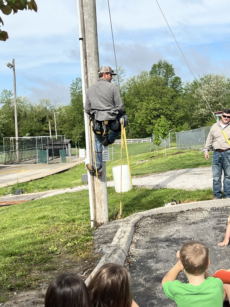 Boone electric worker demonstrates 