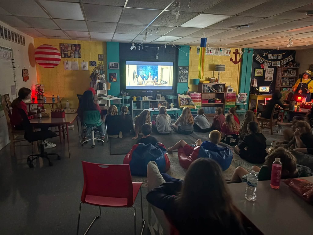 Fifth grade students watching the movie Wonder.