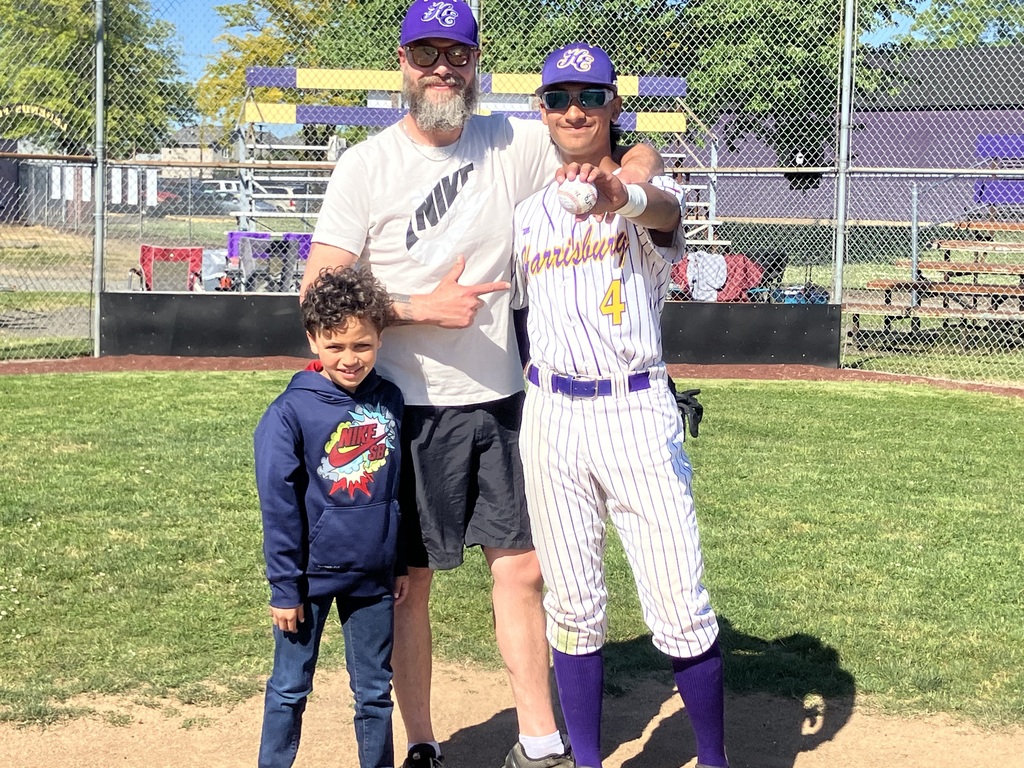 Senior night baseball