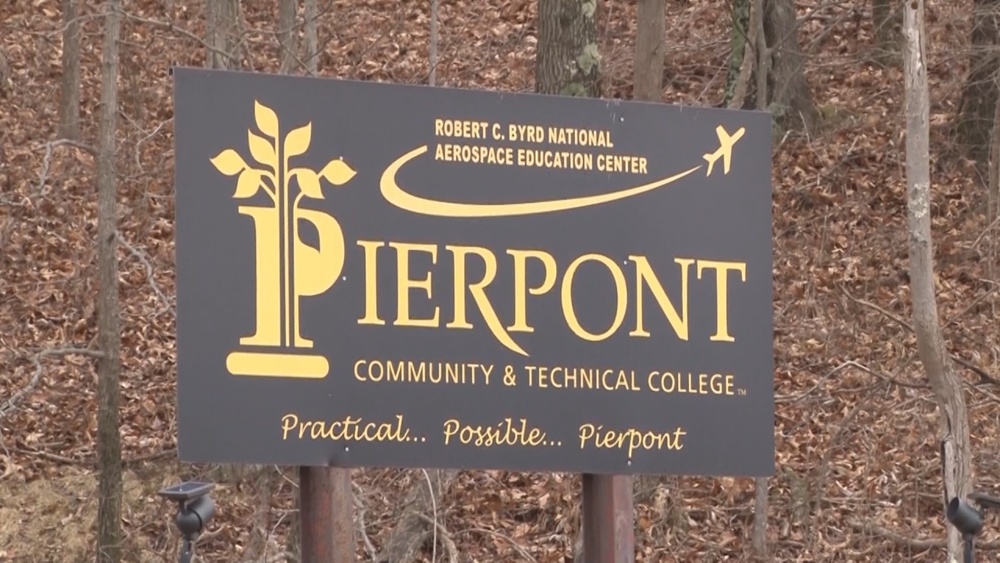 pierpont aviation logo