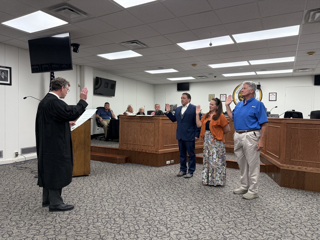 board members taking the oath
