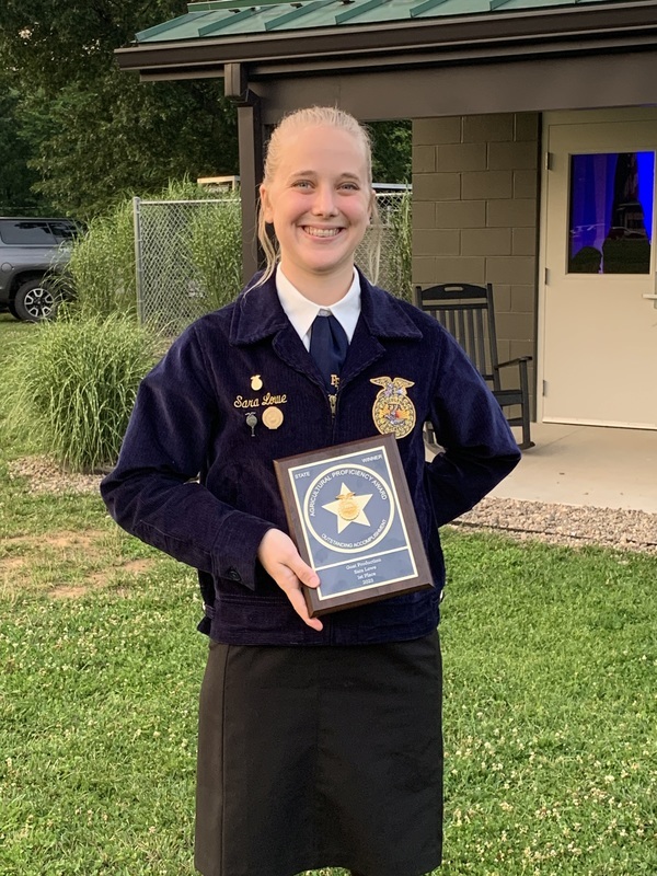 Proficiency Award Winner in Attendance: Sara Lowe