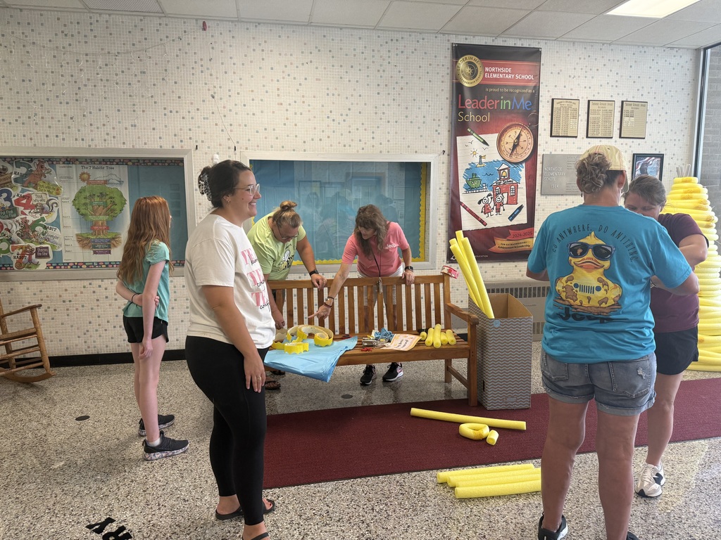 Northside Teachers Decorating