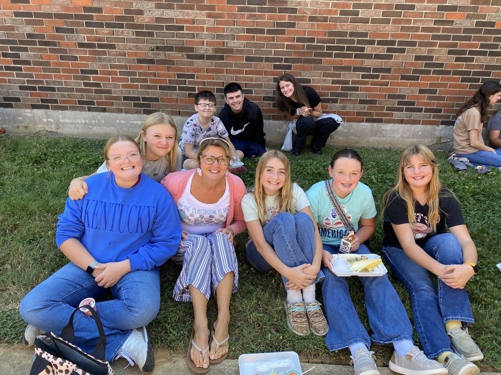 7th grade maroon picnic 