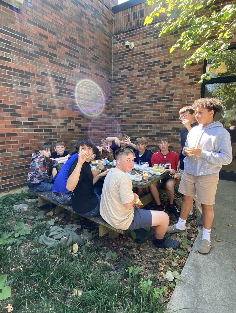 7th grade maroon picnic 