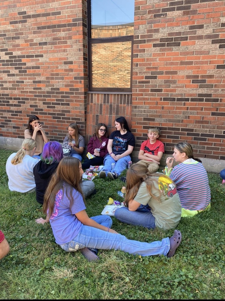 7th grade maroon picnic 