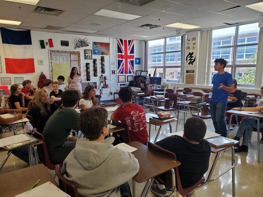 Students paricipated in a Zheng He thrashout in World History today.