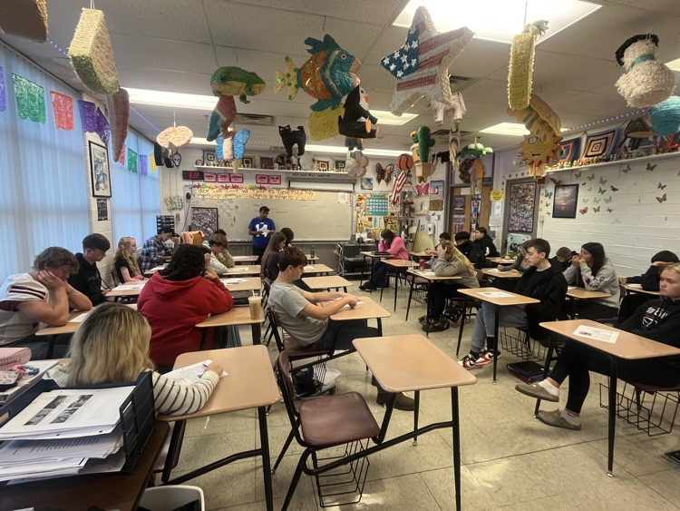 Josh teaching Spanish 1!
