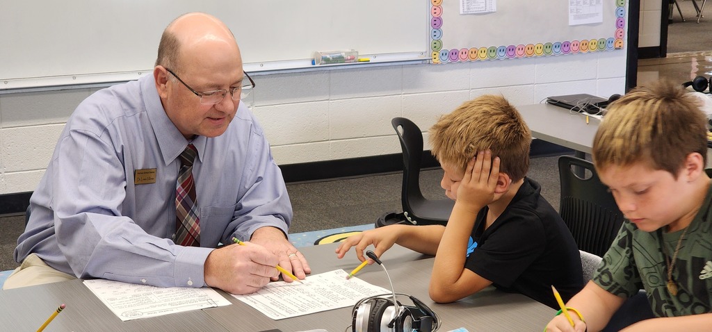 Dr. Villines and students