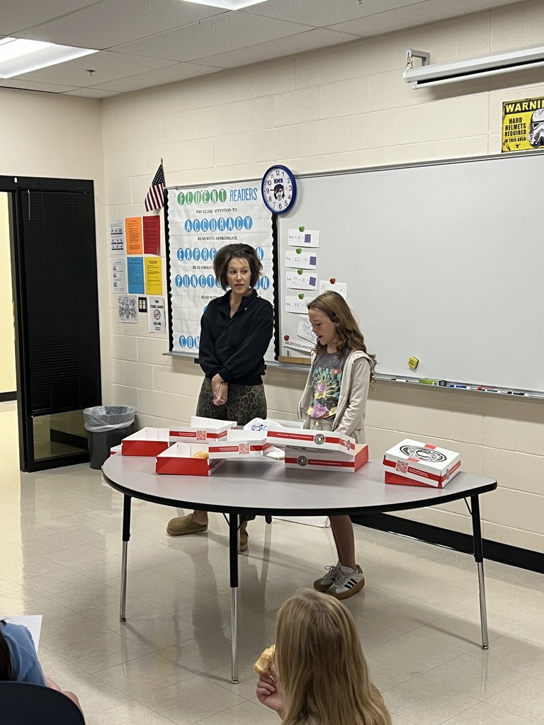 🙏 A big thank you to Mrs. Stephanie Mallett and her daughter, Ellee, for leading today’s 5th Grade FCA devotional! 💙 The students loved your message—and the doughnuts too! 🍩✨