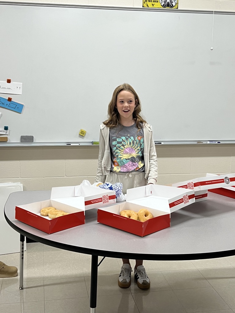 🙏 A big thank you to Mrs. Stephanie Mallett and her daughter, Ellee, for leading today’s 5th Grade FCA devotional! 💙 The students loved your message—and the doughnuts too! 🍩✨