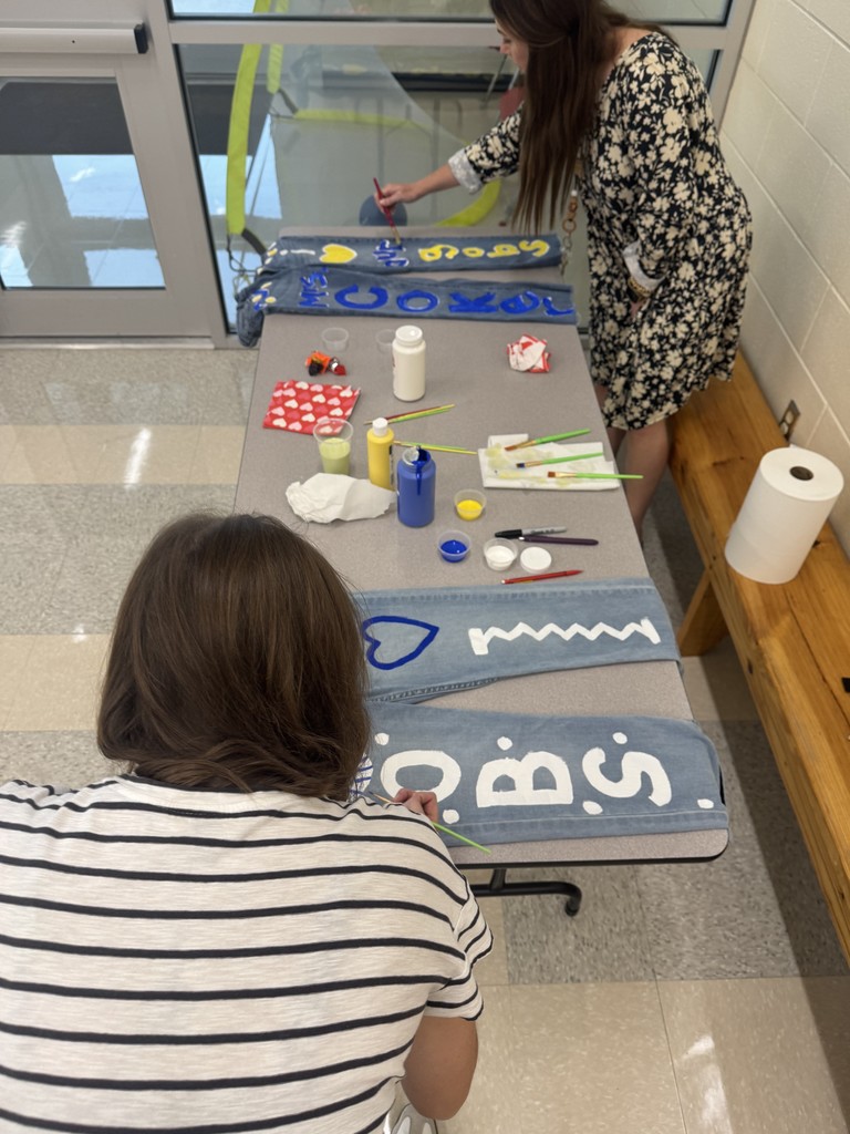 🎨👖 Teamwork + Creativity = Goblin Spirit!  Harrison Middle School teachers came together after school for a fun team-building activity—painting school-spirited jeans! 💛💙 Such a great way to bond, relax, and show off their Goblin pride! 🏆✨   #TeamHMS #GoblinPride #BetterTogether