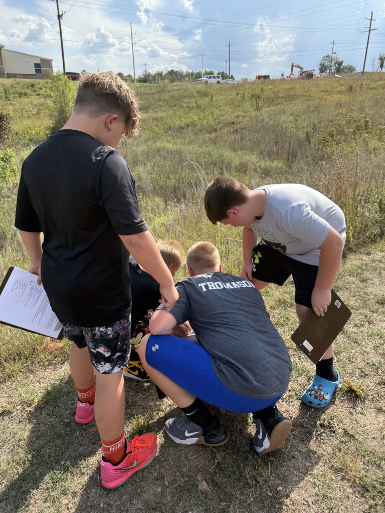 🔬🌿 The HMS Science Club kicked off the year on Tuesday, Sept. 16 with nearly 50 students in attendance! Members hiked through Baker Prairie, identifying plants, insects, and even a few animals using a fun new app. 🐾🍃