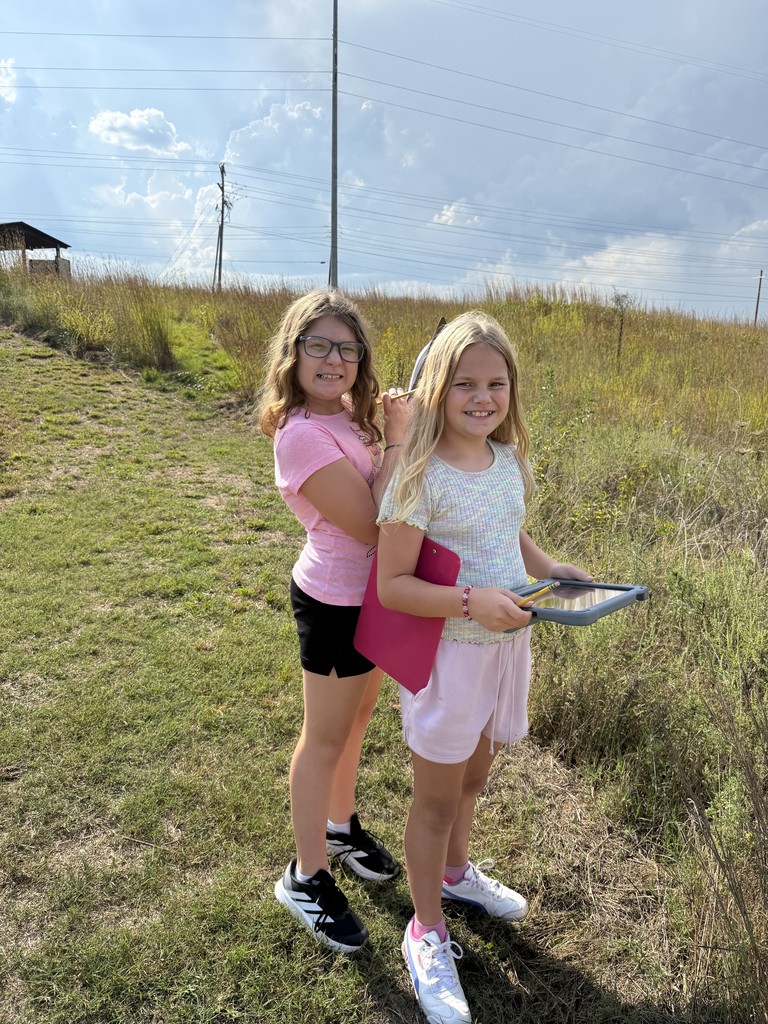 🔬🌿 The HMS Science Club kicked off the year on Tuesday, Sept. 16 with nearly 50 students in attendance! Members hiked through Baker Prairie, identifying plants, insects, and even a few animals using a fun new app. 🐾🍃