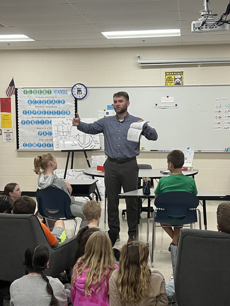 A big thanks to Mr. Ditmanson for speaking today at 5th Grade FCA. The students enjoyed the message of “being a light” at school and also in the community. 