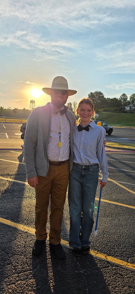 🎉 Students and teachers had a blast swapping roles for Opposite Day during Homecoming Week! 👩‍🏫➡️👩‍🎓 The laughter and creativity made it a day to remember! 💙💛 #OppositeDay #HomecomingWeek #GreatGoblins  #HarrisonMiddleSchool