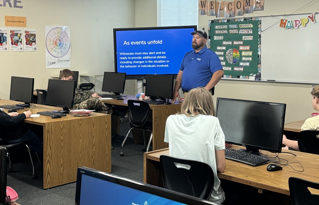 Today, students in Mrs. O'Dell's Career Development classes listened to expert advice from Officer Mills. He advised students on how to be aware of their surroundings as witnesses and how to stay calm in the midst of stressful situations. Thank you Officer Mills!  #HarrisonMiddleSchool #GreatGoblins 