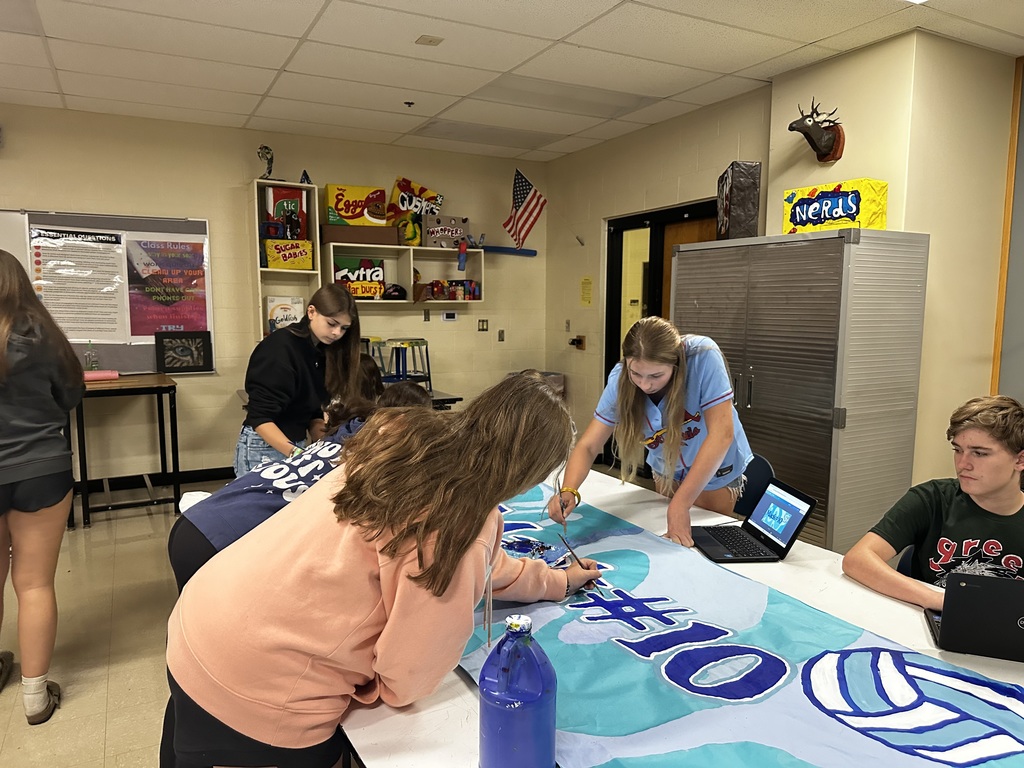 🎨 Our art room has been buzzing with creativity! Students have been working hard designing and painting banners for a variety of upcoming events, including Breast Cancer Awareness and Volleyball Senior Night. 💕🏐 We love seeing their artistic talents shine through to support our school and community! 👏✨ #StudentArtists #SchoolSpirit #CreativeGoblins #HarrisonMiddleSchool