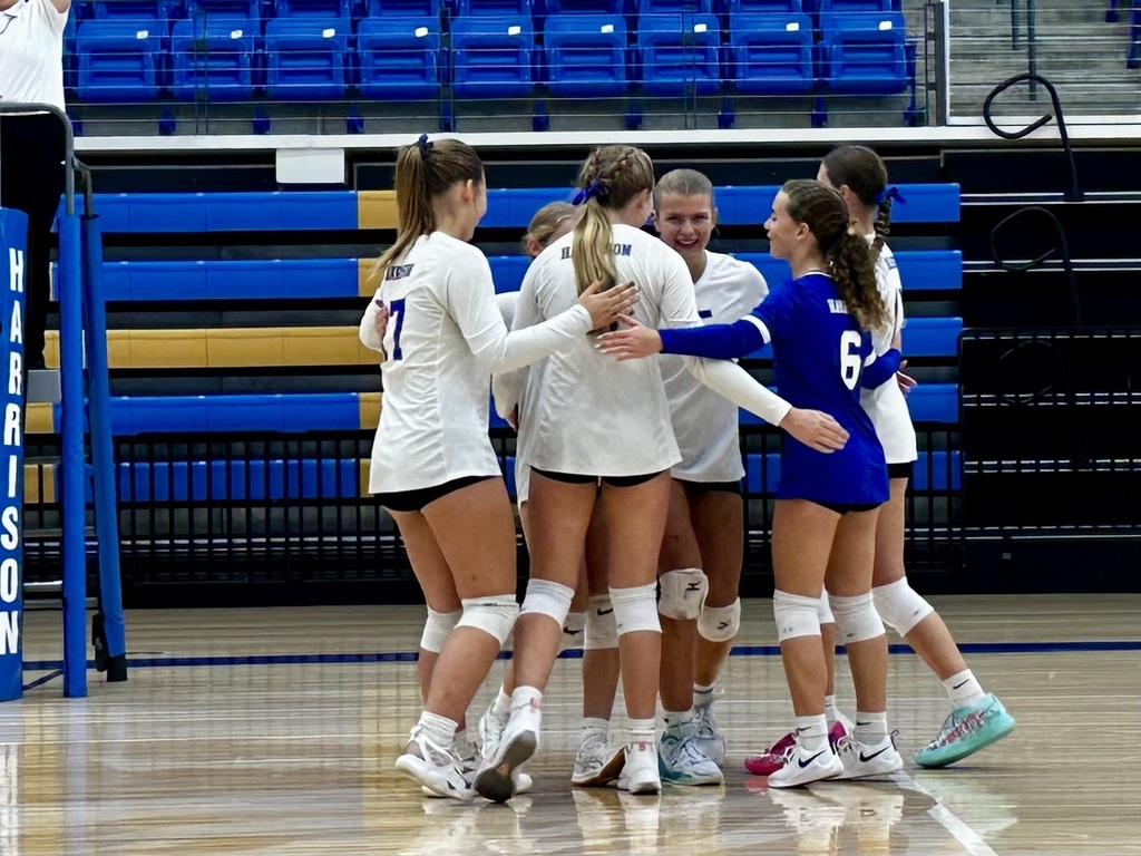 🏐 Harrison Middle School 8th Grade Volleyball Team 🏐 We’re so proud of our 8th Grade Volleyball team for their hard work, teamwork, and school spirit this season! 💙💛 These athletes give it their all on and off the court, representing HMS with pride. 🙌✨  #HarrisonMiddleSchool #GreatGoblins #8thGradeVolleyball #Teamwork #SchoolSpirit