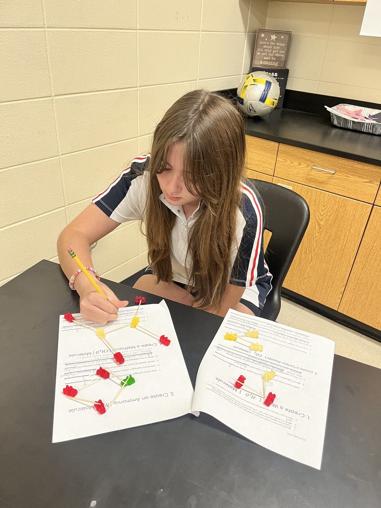 🧪 Hands-On Science Fun! Mrs. Bryant’s science students got creative while learning about molecules! Using gummy bears as atoms and toothpicks as bonds, students built models to show how atoms combine to form different molecules. 🍬🔬  Learning is always sweeter in science class! 💙💛 #HarrisonMiddleSchool #GreatGoblins #HandsOnLearning #ScienceIsSweet