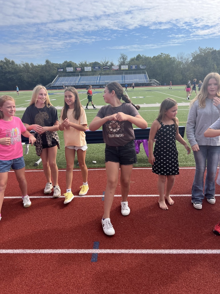 ☀️ Golden Goblin Fun! Harrison Middle School 5th and 6th  grade students enjoyed the beautiful weather during their 1st Quarter Golden Goblin Event! 🌟