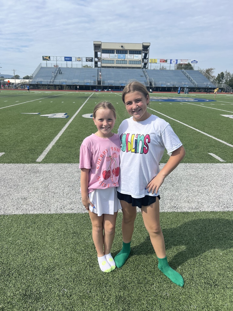 ☀️ Golden Goblin Fun! Harrison Middle School 5th and 6th  grade students enjoyed the beautiful weather during their 1st Quarter Golden Goblin Event! 🌟