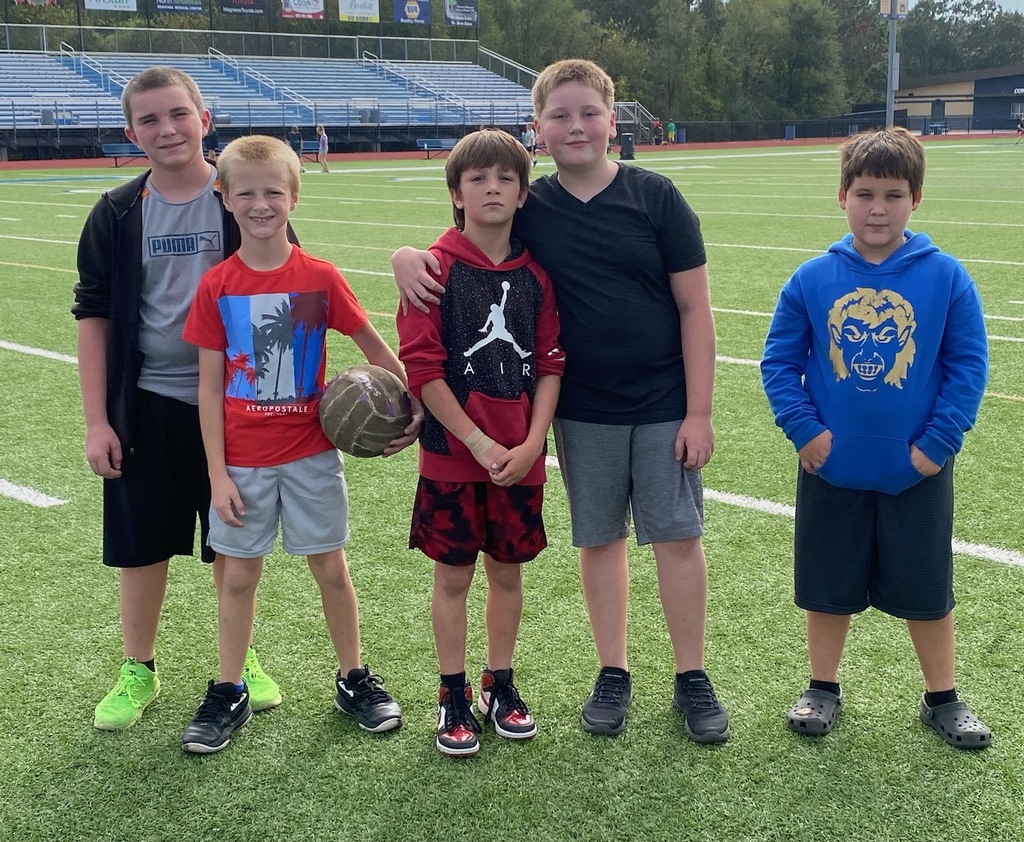 ☀️ Golden Goblin Fun! Harrison Middle School 5th and 6th  grade students enjoyed the beautiful weather during their 1st Quarter Golden Goblin Event! 🌟