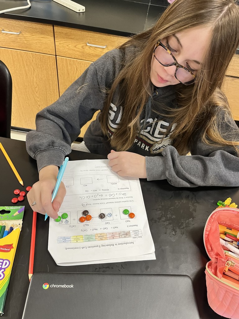 🍬 Science in Action! In Mrs. Bryant’s Science classes, students used M&M’s to represent atoms of different elements! By arranging and rearranging their candy “atoms” to balance chemical equations, they modeled how matter is neither created nor destroyed during a chemical reaction. ⚗️✨  This fun, hands-on activity was a sweet way to explore the Law of Conservation of Mass! 💙💛 #HarrisonMiddleSchool #GreatGoblins #HMSScience #HandsOnLearning #STEMFun #ScienceIsSweet