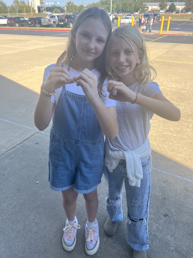 🦁 100 Club Champions! The Lion Team had 29 students earn a spot in the “100 Club”! 🎉 These math whizzes completed 100 multiplication problems in just 5 minutes — proving they’re true math fact fluency masters! 💪🔢  We are so proud of their hard work and determination! 💙💛 #HarrisonMiddleSchool #GreatGoblins #MathMasters #100Club #StudentSuccess