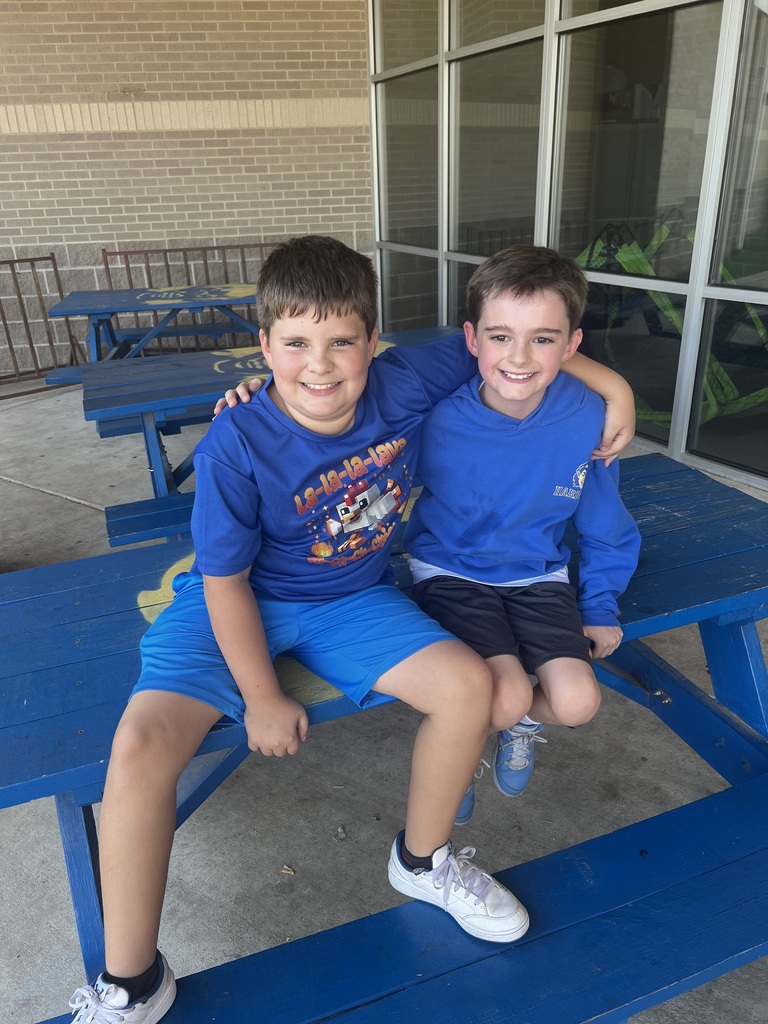 🦁 100 Club Champions! The Lion Team had 29 students earn a spot in the “100 Club”! 🎉 These math whizzes completed 100 multiplication problems in just 5 minutes — proving they’re true math fact fluency masters! 💪🔢  We are so proud of their hard work and determination! 💙💛 #HarrisonMiddleSchool #GreatGoblins #MathMasters #100Club #StudentSuccess