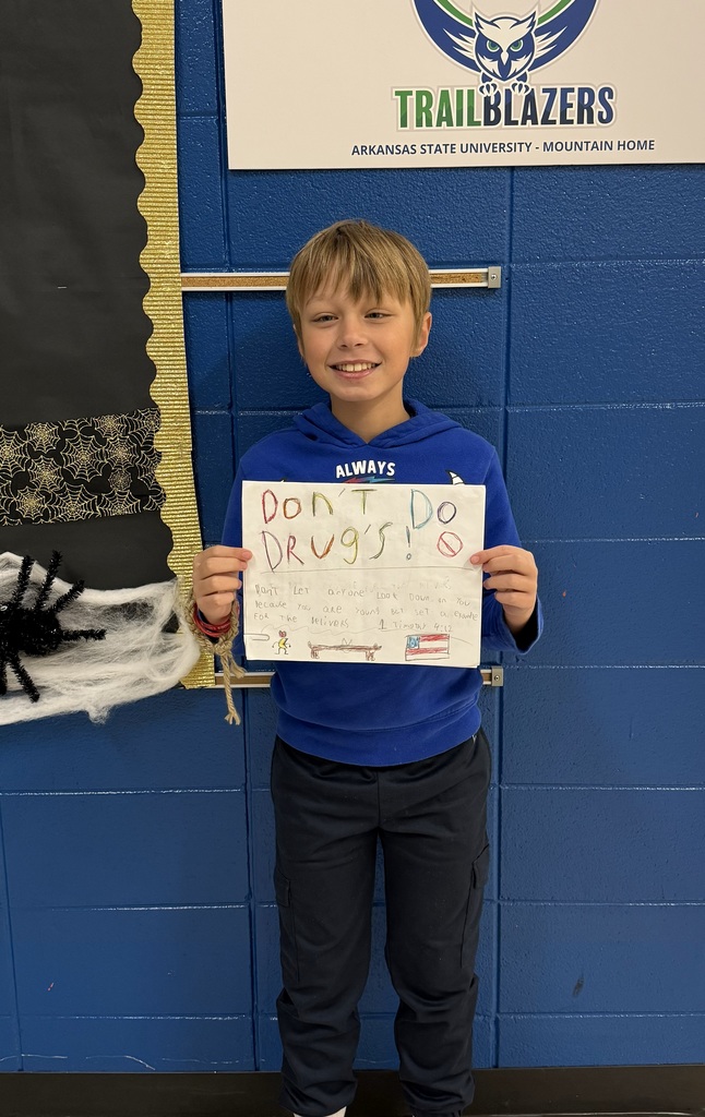 🎨✨ Talented 5th grade HMS Goblins were recognized by the Elks Drug Awareness Program for their outstanding artwork!  Their creative and meaningful posters earned top honors in the Elks Drug Awareness Poster Contest, and their drawings may even appear in the Elks Drug Awareness Coloring Book, The Elks Magazine, or other national Elks publications.  We’re so proud of our young artists for using their creativity to promote a powerful message — staying drug-free! 💙💛 #HMSGoblins #GoblinsShine #DrugFreeAwareness #ElksLodge #StudentSuccess