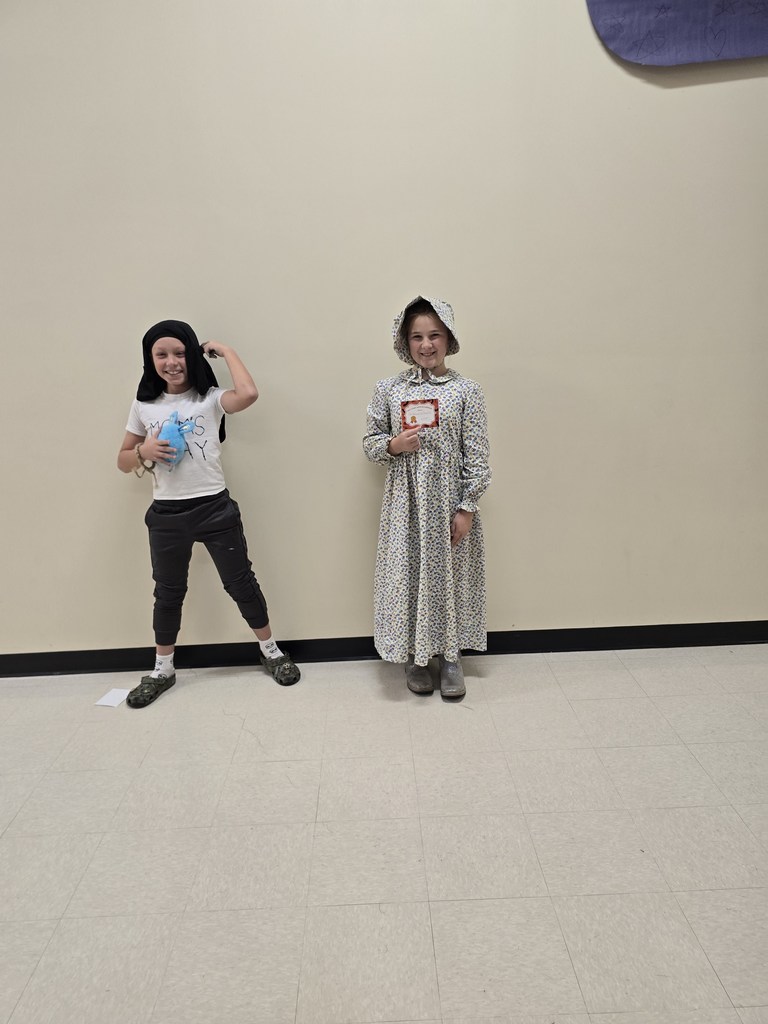 🎃 Trailblazer Costume Winners! Check out our HMS Trailblazers 5th Grade Team — what a fun and creative group of students! 👻✨  We loved seeing all the school spirit and creativity! 💙💛 #HarrisonMiddleSchool #GreatGoblins #Trailblazers #CostumeFun #HMSPride