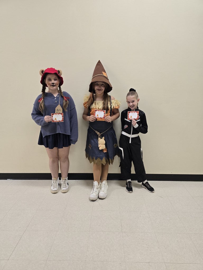 🎃 Trailblazer Costume Winners! Check out our HMS Trailblazers 5th Grade Team — what a fun and creative group of students! 👻✨  We loved seeing all the school spirit and creativity! 💙💛 #HarrisonMiddleSchool #GreatGoblins #Trailblazers #CostumeFun #HMSPride