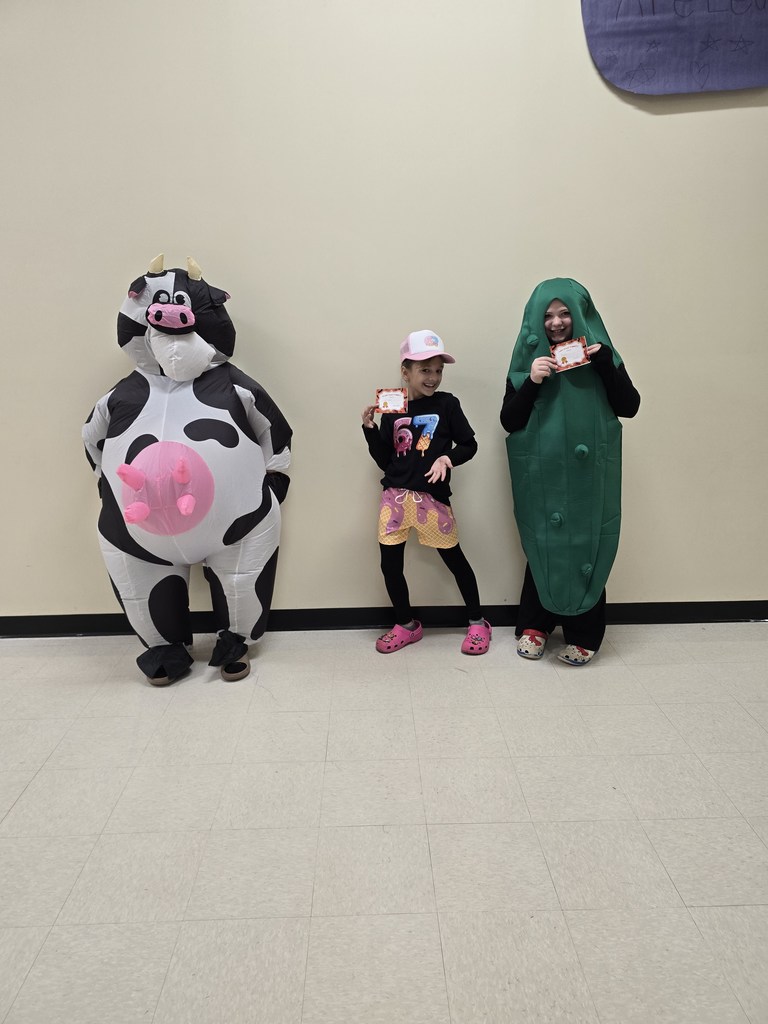 🎃 Trailblazer Costume Winners! Check out our HMS Trailblazers 5th Grade Team — what a fun and creative group of students! 👻✨  We loved seeing all the school spirit and creativity! 💙💛 #HarrisonMiddleSchool #GreatGoblins #Trailblazers #CostumeFun #HMSPride